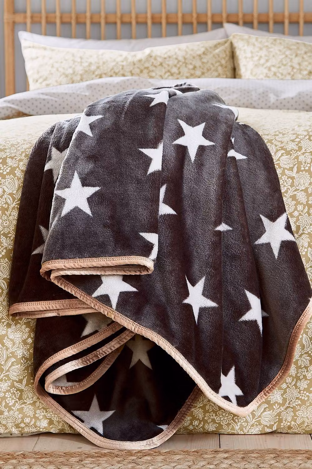 Helena Springfield Geometric Fleece Throw in Anthracite, W: 140 cm, D: 180 cm – 2