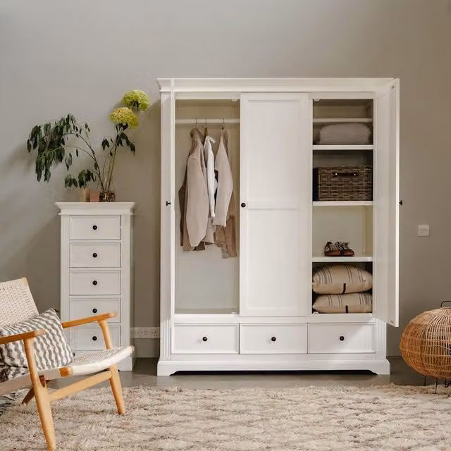 Gainsborough Triple Wardrobe in White