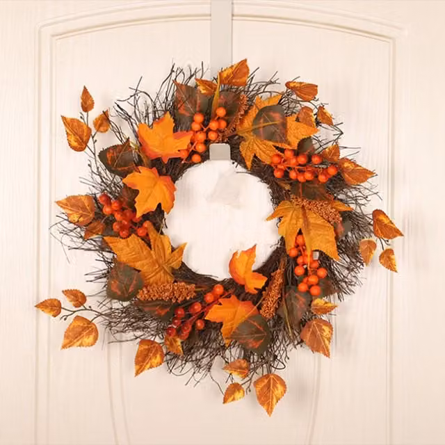 Livingandhome Artificial Autumnal Rattan Wreath with LED, Wheat and Maple Leaves in Red and Orange
