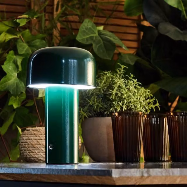 Wyld and Coco Green Metal Table Lamp with Touch Dimmer, 3-Temperature LED and USB Port – 1
