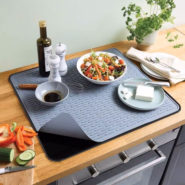 Coopers of Stortford 2-in-1 Non-Slip Silicone Hob Protector and Heat-Resistant Prep Mat, Grey, W60 x D54 cm