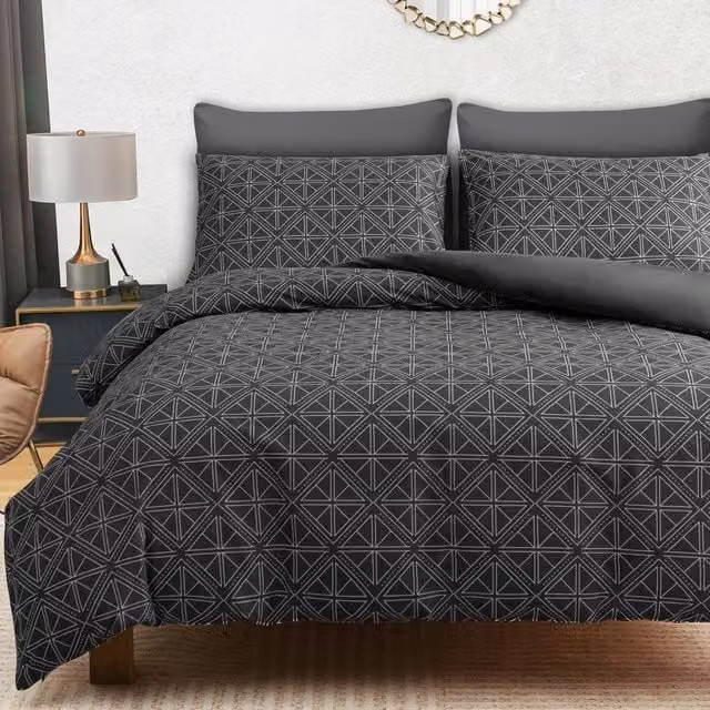 Pamposh Reversible Brushed Microfibre Duvet Cover and Pillowcase Set in Charcoal Grey, Super King – 1