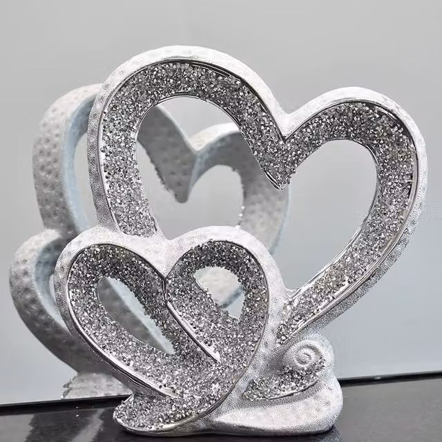 DEENZ Silver Crushed Diamond Double Heart Round Base Tabletop Ornament