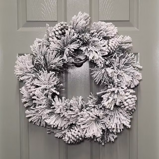 Premier Christmas Snow Flocked Round Hanging Wreath in Green and White, Diameter: 50 cm – 1