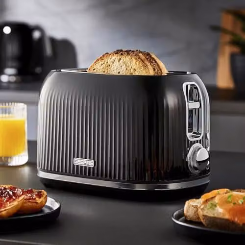 Geepas Fluted Kettle and 2-Slice Toaster Set in Black – 5