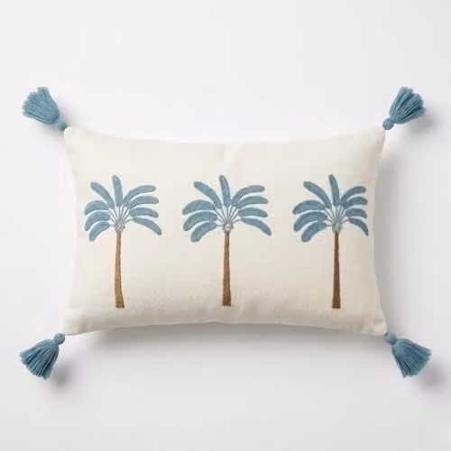 Homescapes White Embroidered Palm Cotton Cushion with Tassels and Removable Cover, W/D/H: 50 x 30 x 0 cm – 1
