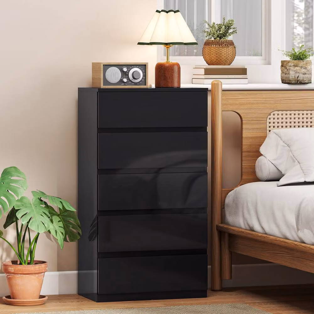 STILVORA Minimalist Black Glossy Chest of Drawers with 5 Soft-Close Drawers – 2
