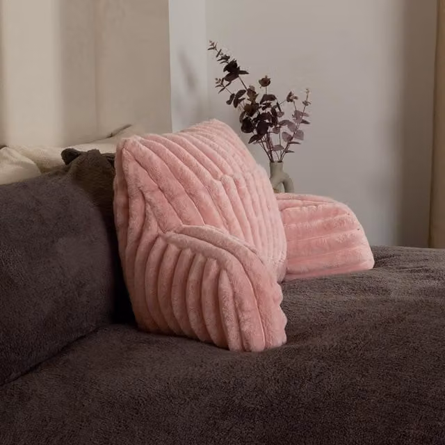 OHS Faux Fur Ribbed Heatable Wedge Cuddle Cushion in Blush Pink