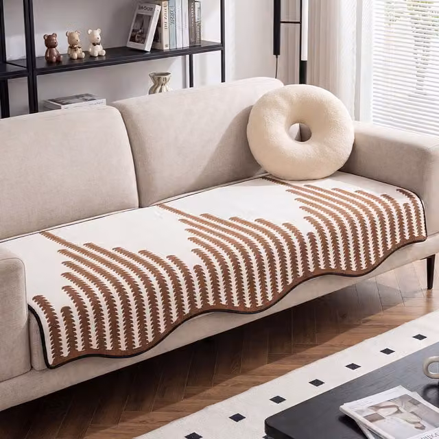 Livingandhome Brown Chenille Anti-slip Sofa Cover, W: 180 cm x D: 90 cm
