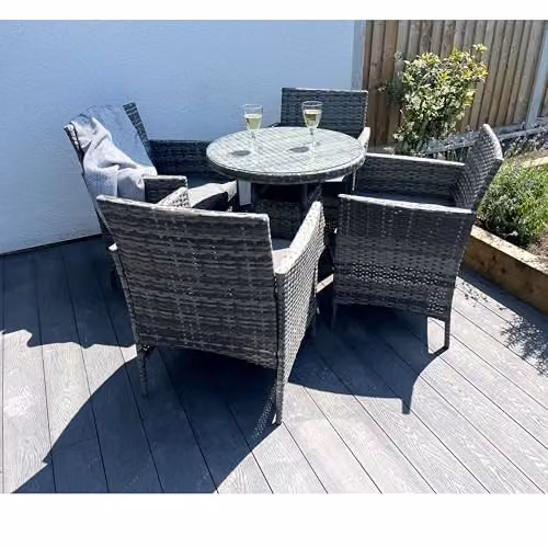 Amazon Basics 5-Piece Round Rattan Wicker Garden Dining Set with Glass Table in Grey – 6