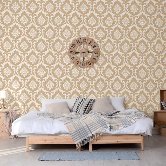 SK Filson Classic Botanical Floral Damask Wallpaper in Gold and White, Washable Roll