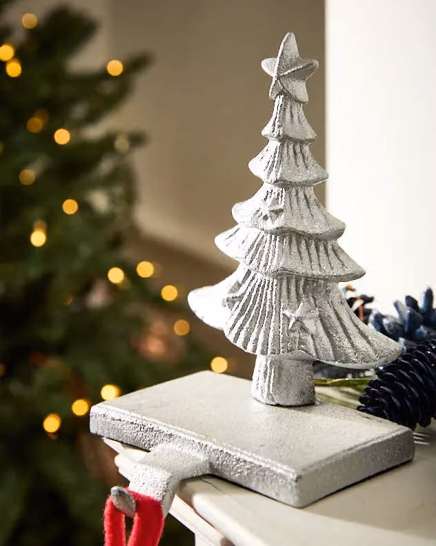 Dibor Set of 2 Silver Cast Iron Decorative Christmas Stocking Holders with Star and Tree Designs – 3