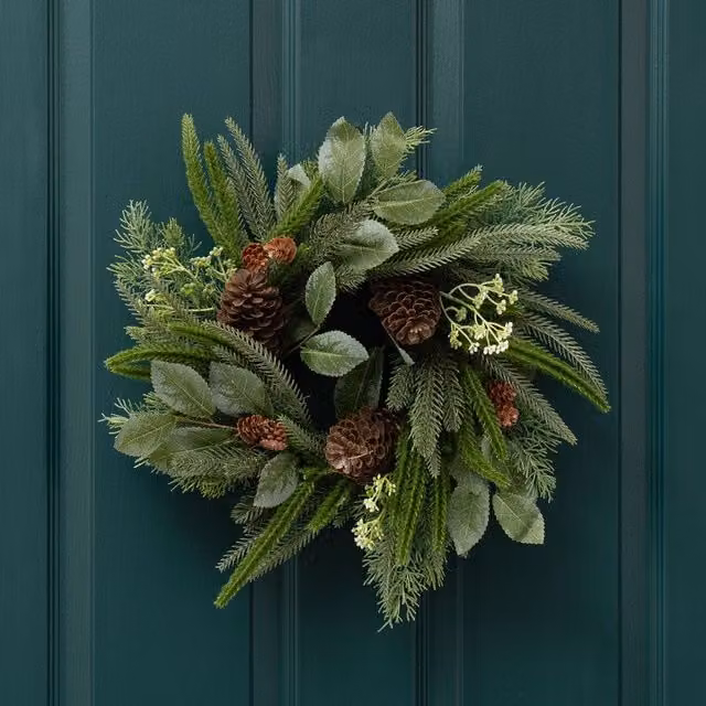 Scottish Everlastings Ltd Green Foliage Wreath with Cones, Diameter: 40 cm