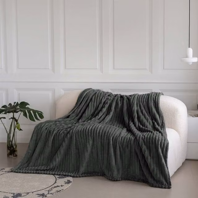 Velosso Modern Striped Velvet Throw in Grey, W: 200 cm, D: 200 cm, H: 240 cm