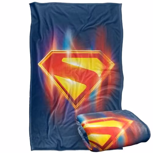 Warner Bros. Superman 2025 Glowing Shield Super Soft Fleece Throw Blanket, Multicolour, W: 91 cm, D: 147 cm – 1