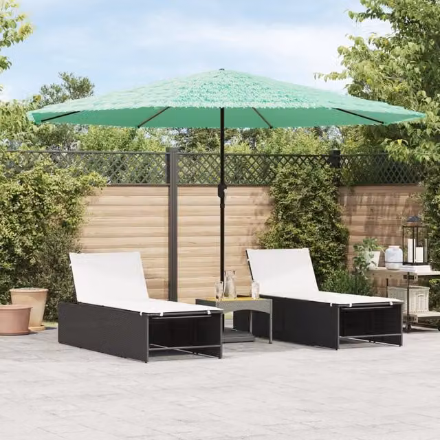 Berkfield Home Garden Parasol in Green with Steel Pole, W/D/H: 388 x 388 x 248 cm