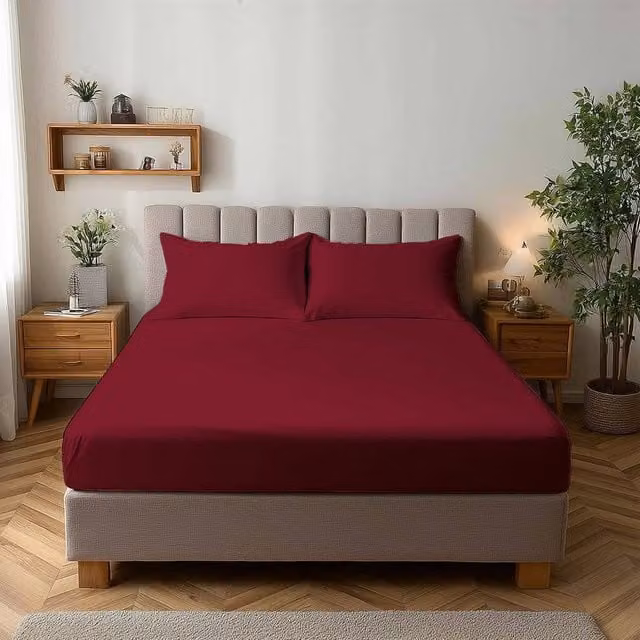 Snug City Red Microfibre Soft Touch Plain Dyed Fitted Sheet, Small Double, W/D/H: 120 x 200 x 25 cm