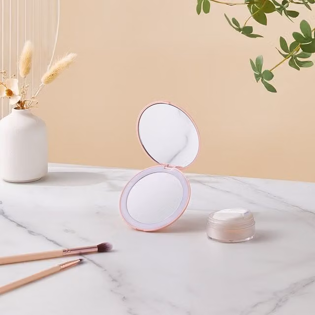 Komore Double-Sided LED Makeup Mirror in Pink