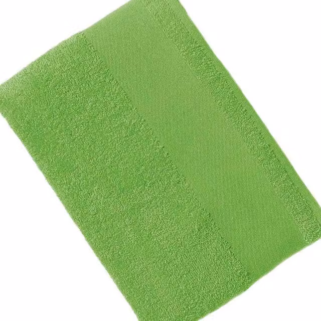 SOL'S Island 70 Cotton Terrycloth Bath Towel in Green