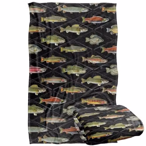 JQ Licensing Fish and Crossed Fishing Rods Pattern Super Soft Fleece Throw Blanket, Multicolour, W: 91 cm, D: 147 cm – 1