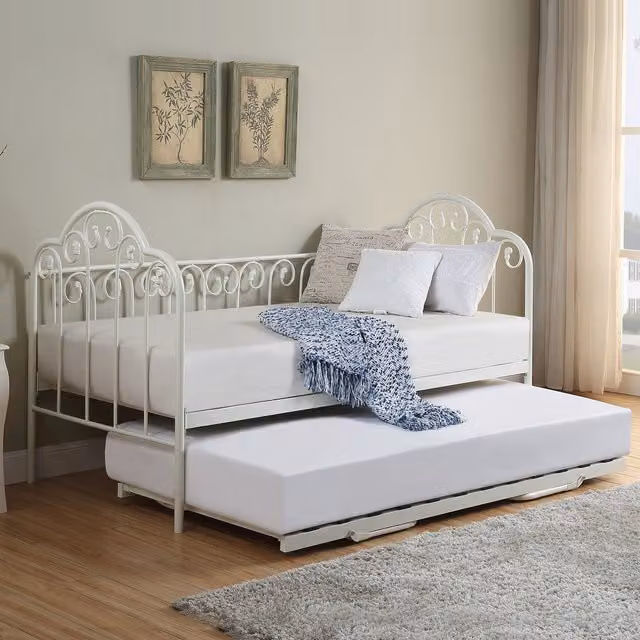 SlumberWorx Knebworth Shabby Chic Metal Day Bed Frame with Trundle in White, 90 x 190 cm