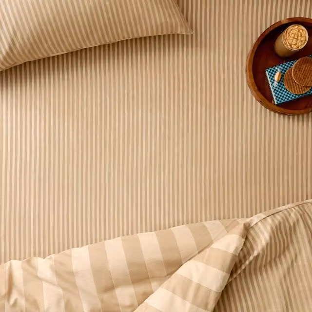 Furn Ultimate Stripe Fitted Sheet in Beige and Brown, W/D/H: 90 x 200 cm