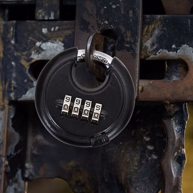 Livingandhome 4 Digit Combination Disc Padlock in Black