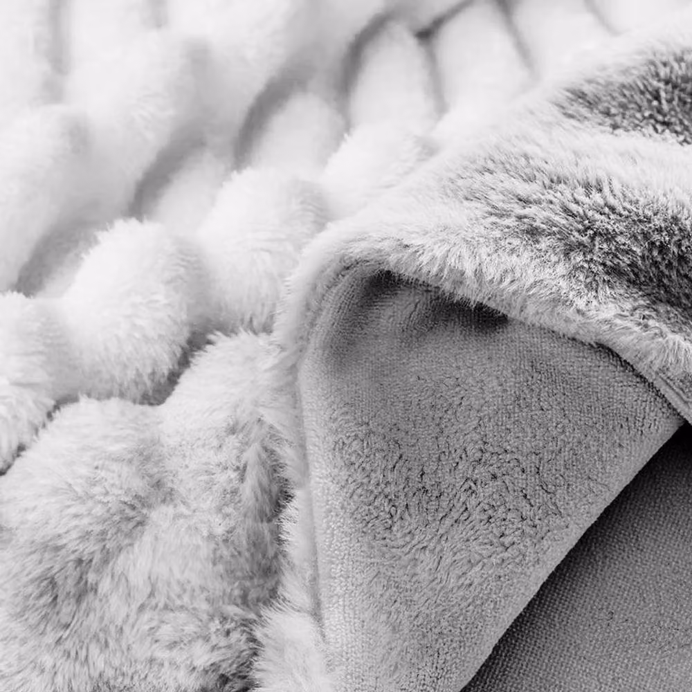 Velosso Jumbo Cord Faux Fur Duvet Cover and Pillowcase Set in White, Single (W: 140 cm, L: 200 cm) – 2