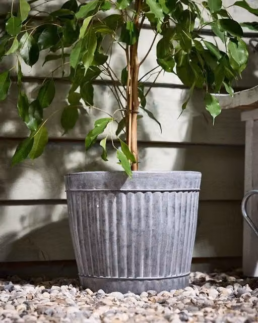 Dibor Large Ribbed Metal Flower Plant Pot Outdoor Garden Planter with Rope Handles, Grey, H 31 cm, Dia 27 cm – 1