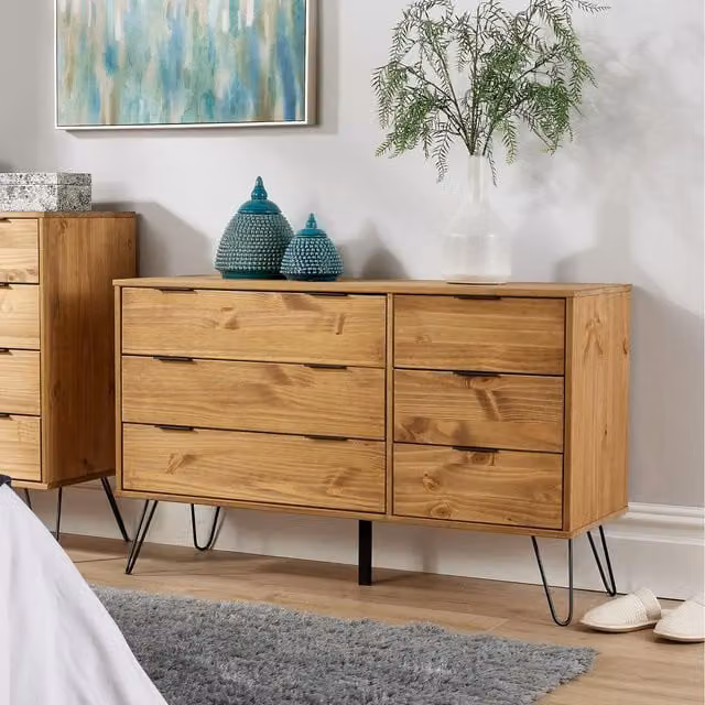 Home Source Acadia 6 Drawer Chest in Antique Pine