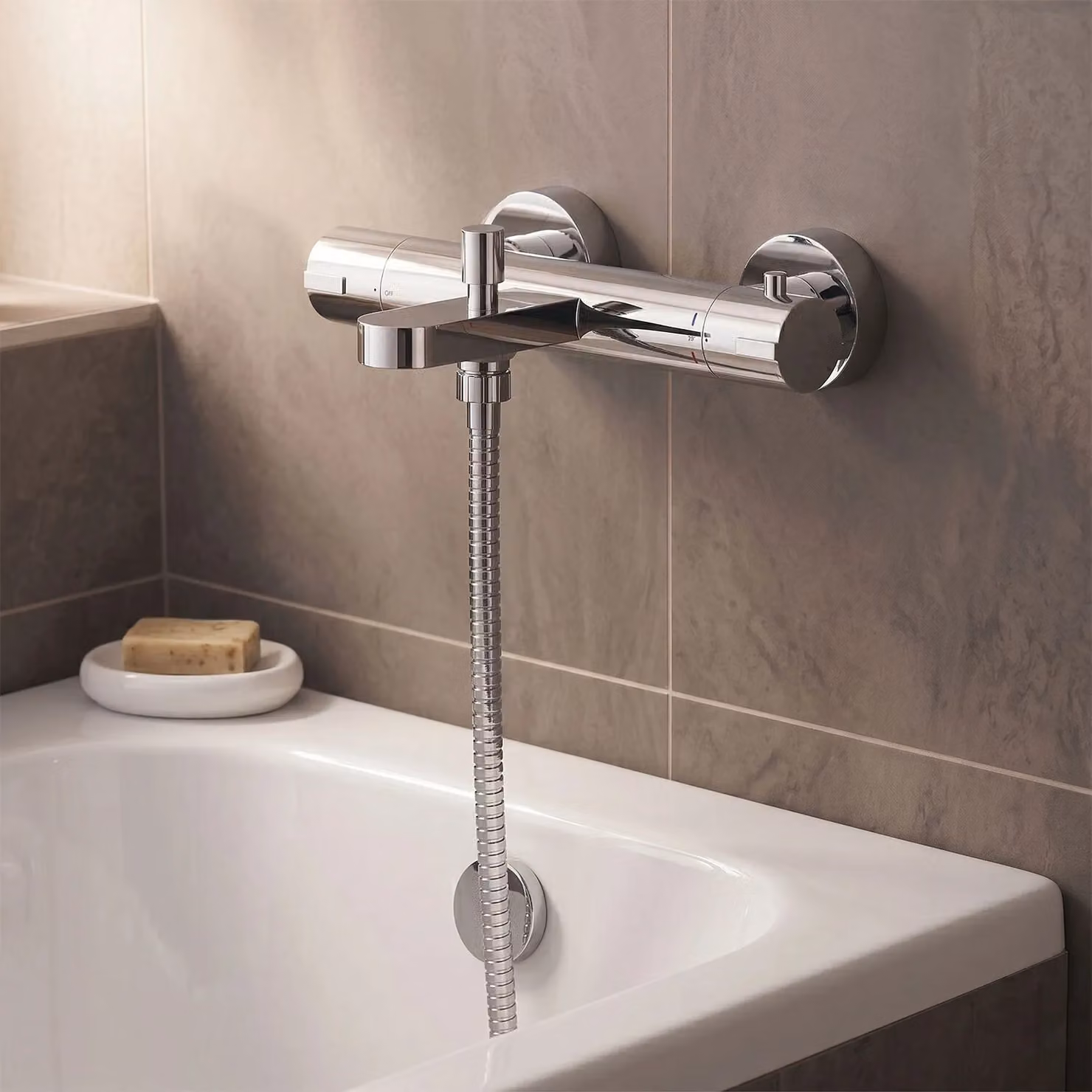 Balterley Current Round Thermostatic Bath and Shower Mixer Tap with Ceramic Disc Valve in Chrome – 2