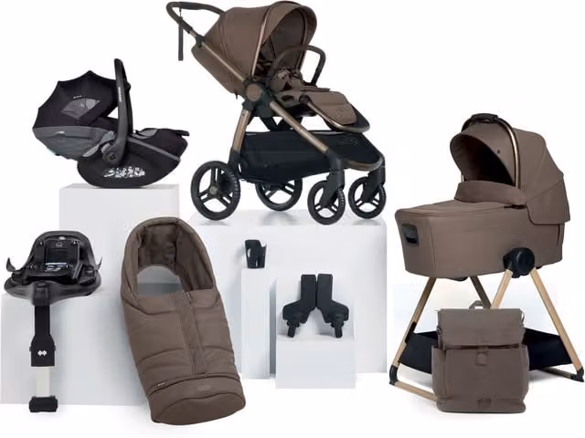 Maxi-Cosi Ocarro 2 Pushchair Bundle with Slide Pro Car Seat and Base, 9 Pieces, Beige