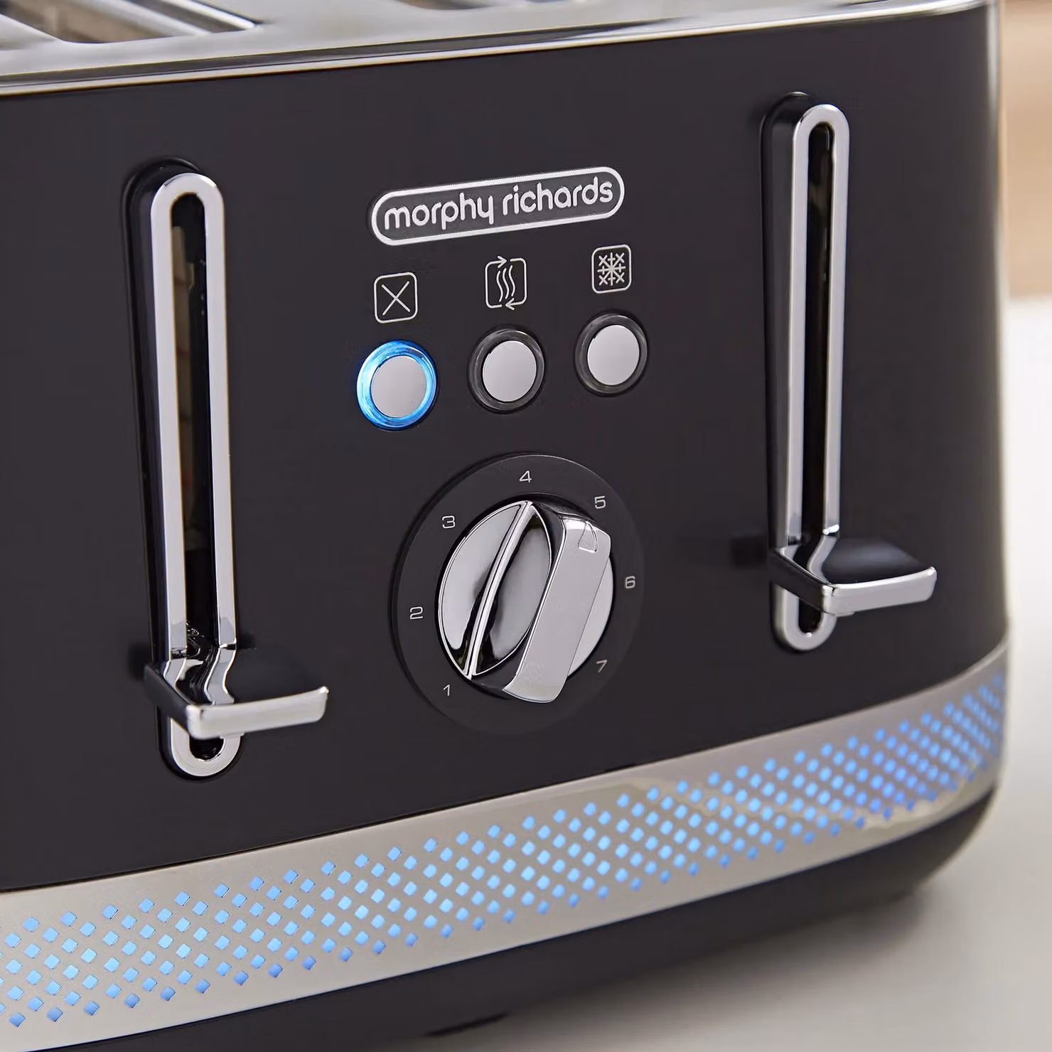 Morphy Richards Illumination 4-Slice Toaster in Black – 4