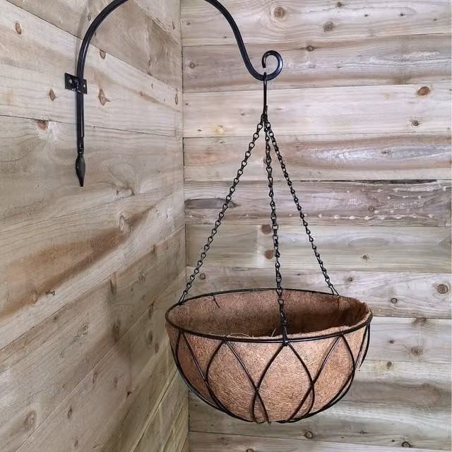 Tom Chambers Lattice Metal Wall Hanging Basket with WaterSave Liner, Black