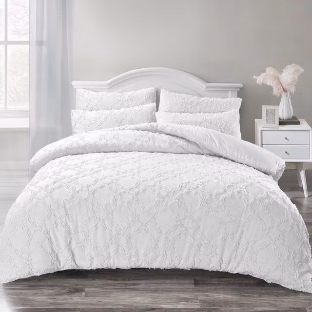 Intimates Luxury Allover Tuft Shabby Chic Microfibre Duvet Cover and Pillowcase Set in White and Grey, 180 x 200 cm