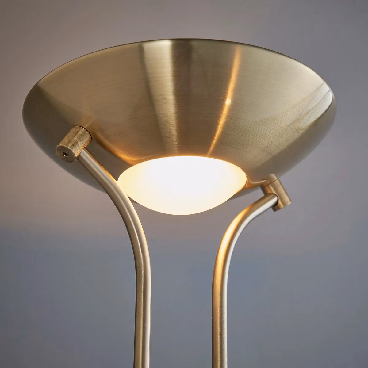 Netlighting Rome Mother & Child Floor Lamp in Antique Brass and Yellow Opal Glass – 3