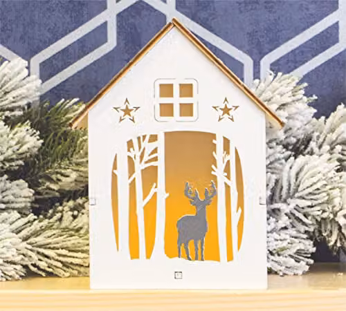 St Helens Home & Garden Battery Powered Pre-Lit Wooden Christmas Festive Scene in White – 4