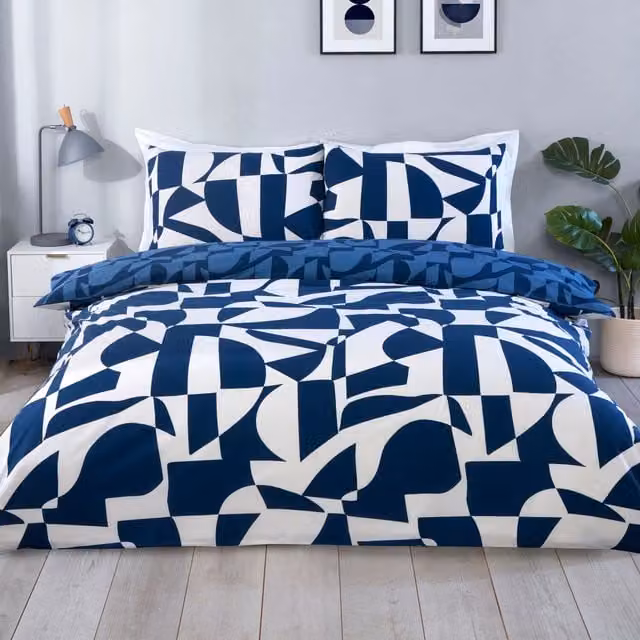 Divante Logan Geo Reversible Graphic Duvet Cover Set in Blue and White, 180 x 200 cm
