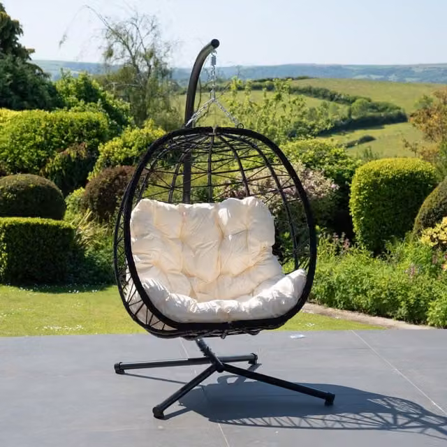 Artemis Home Hebden Garden Hanging Egg Chair in White – 1