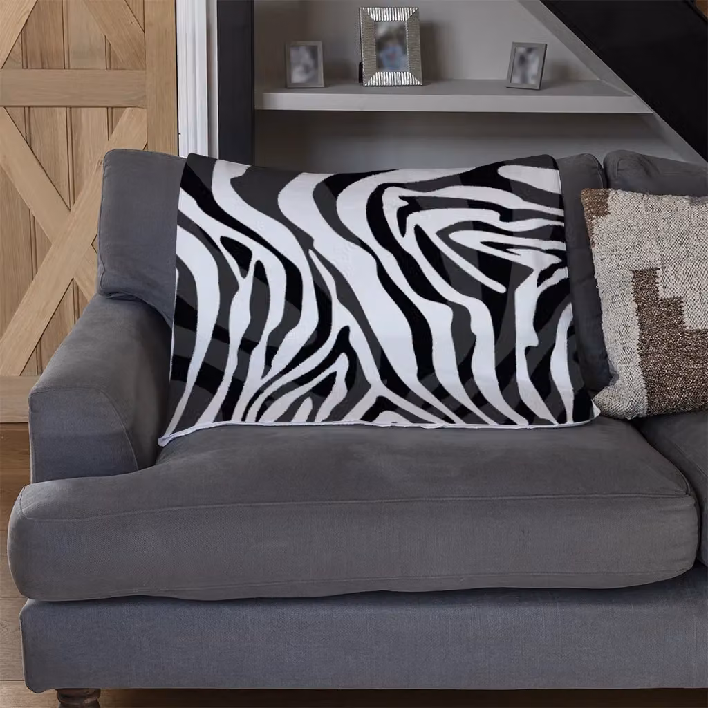 Benjamin Tate Design Zebra Animal Print Fleece Blanket in Black and Sand, W/D/H: 120 x 150 cm – 3