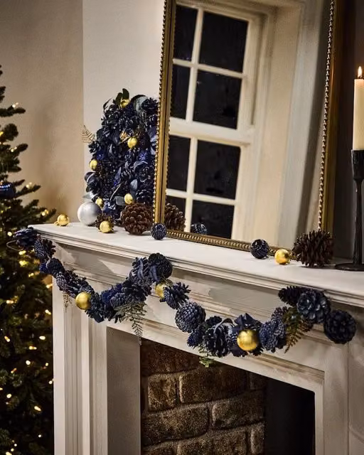 Dibor Moonlight Christmas Table Decoration Garland with Blue and Multicolour Baubles and Foliage, Length: 120 cm