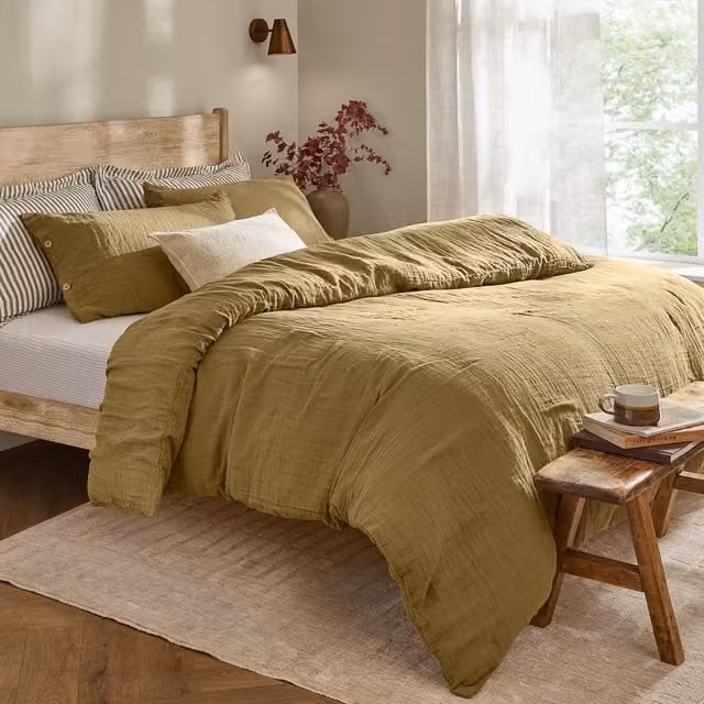 Lark Muslin Cotton Duvet Cover Set in Green, 200 x 200 cm