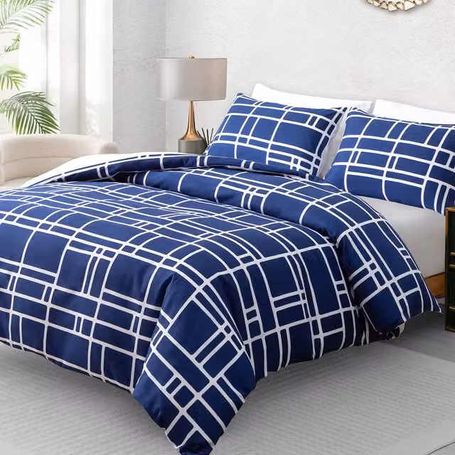 Pamposh King Reversible Microfibre Duvet Cover Set in Blue and White, includes 1 Duvet Cover (180 x 200 cm) and 2 Pillowcases