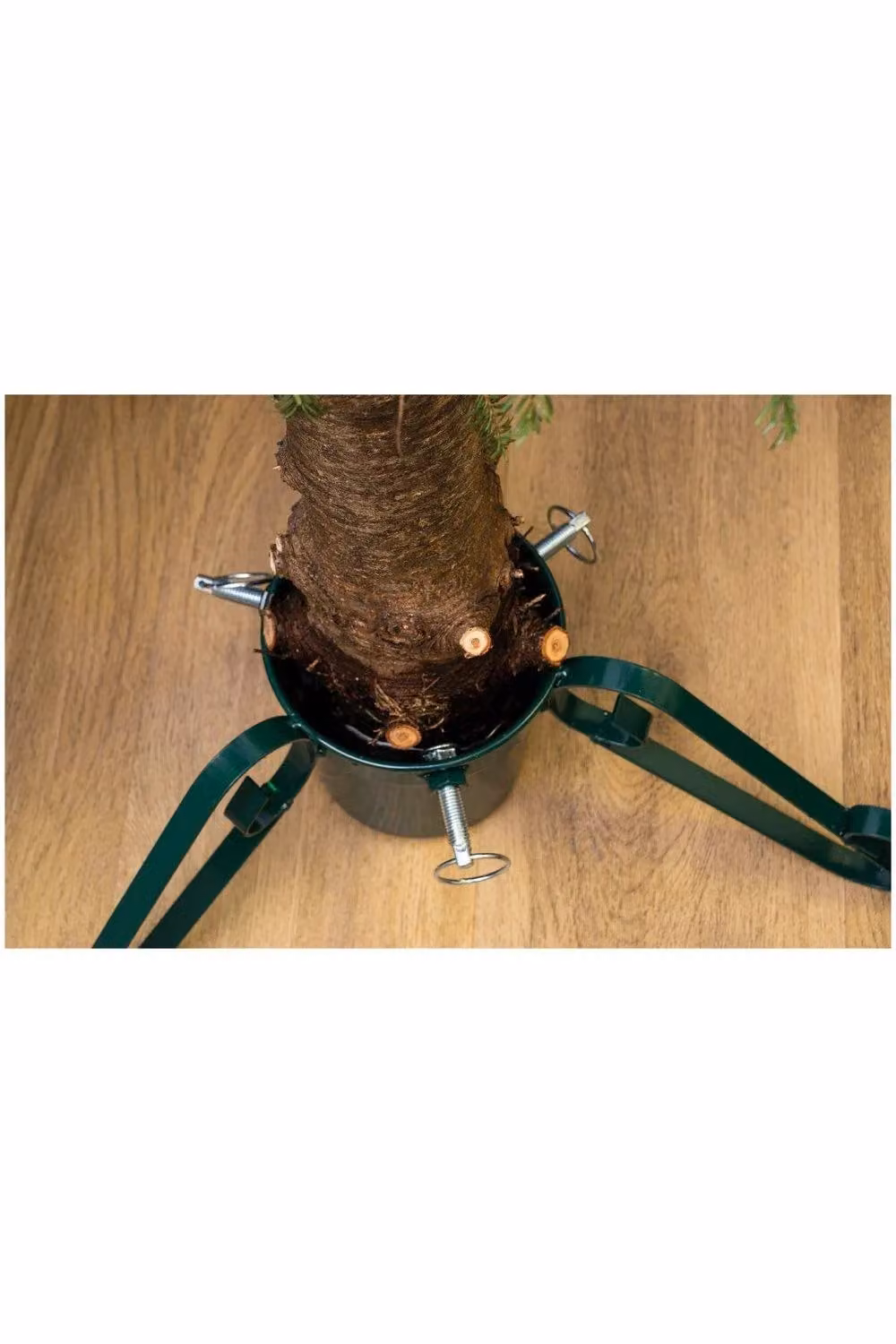St Helens Home & Garden Traditional Christmas Tree Stand in Green for Real Trees up to 2.6m Tall – 4