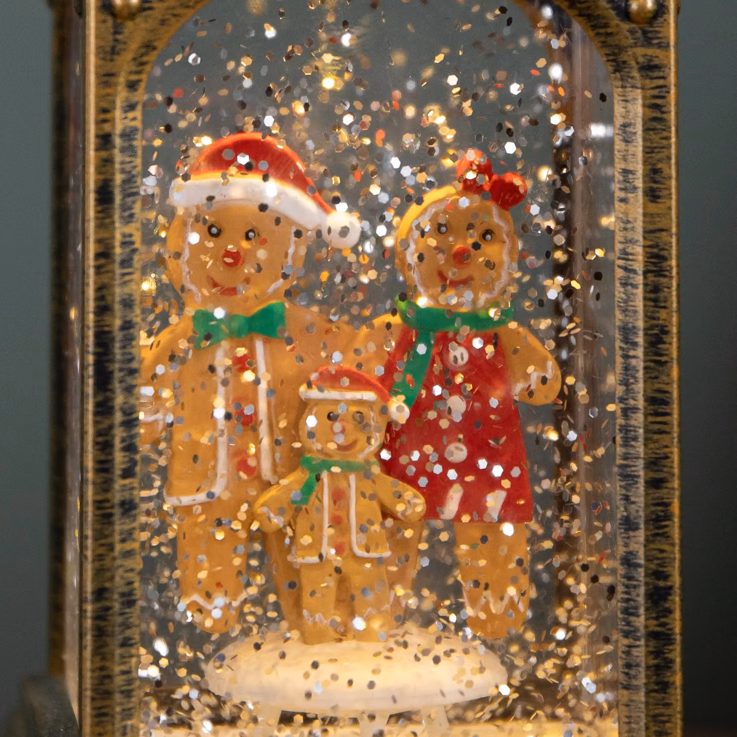 Samuel Alexander Bronze Dual Powered LED Light Up Christmas Water Spinner Lantern with Gingerbread Family Scene, Height: 21 cm – 3