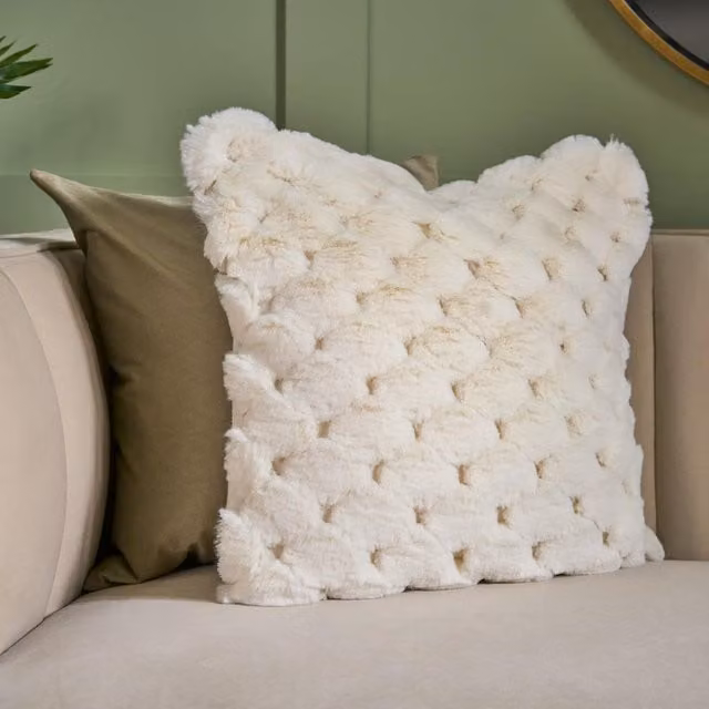 OHS Jumbo Waffle Fur Cushion Cover in White