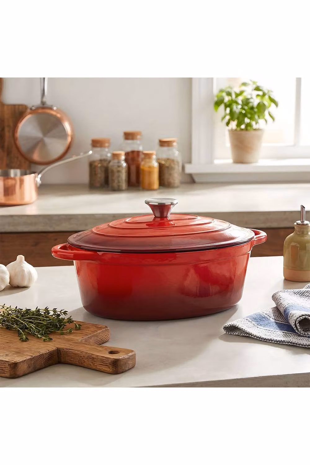 Living and Home Enamelled Cast Iron Dutch Oven Casserole in Red, 4.6 l – 2