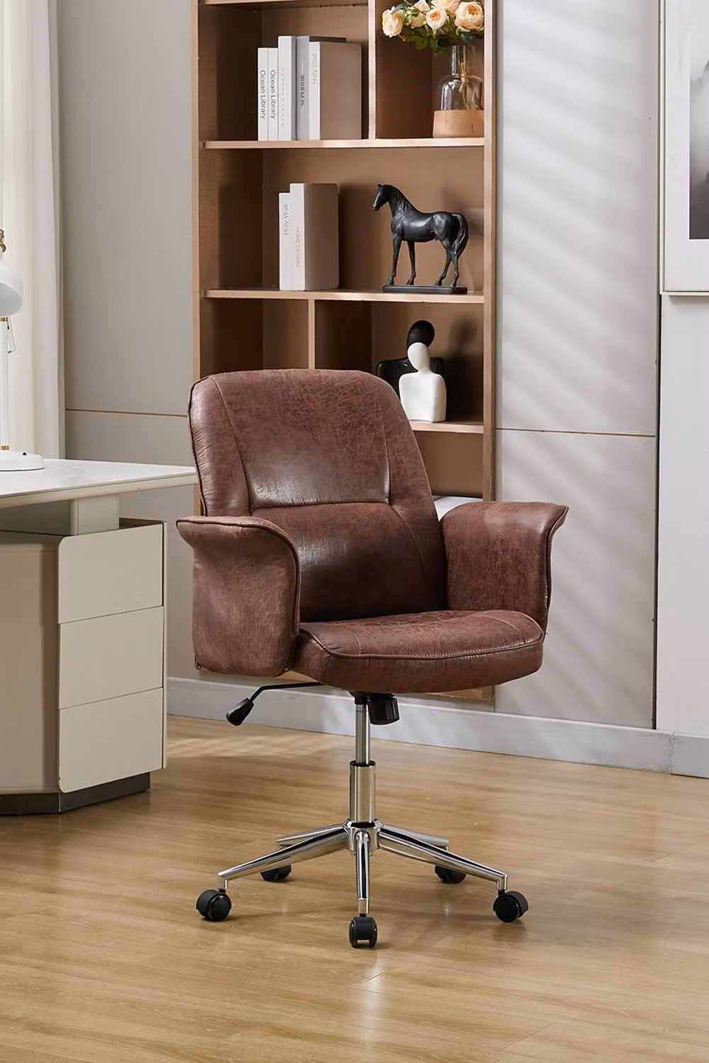 Living and Home Brown PU Leather Retro-style Executive Office Chair with Armrests and Castors – 2
