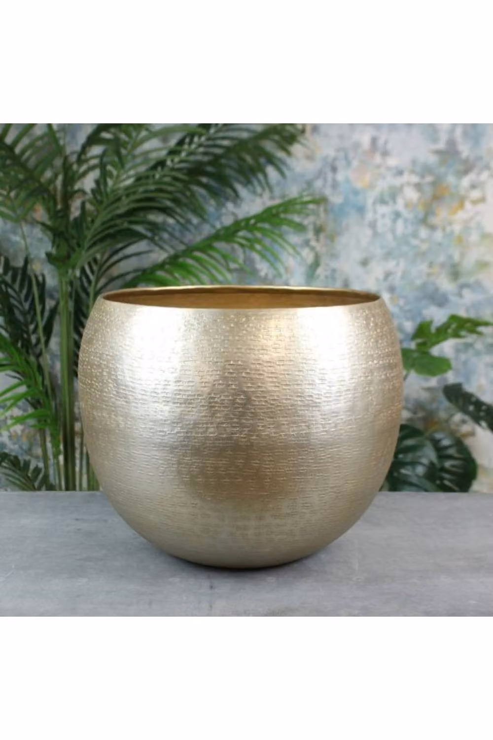 KDMD Matt Champagne Hampstead Medium Round Tabletop Planter in Gold – 2