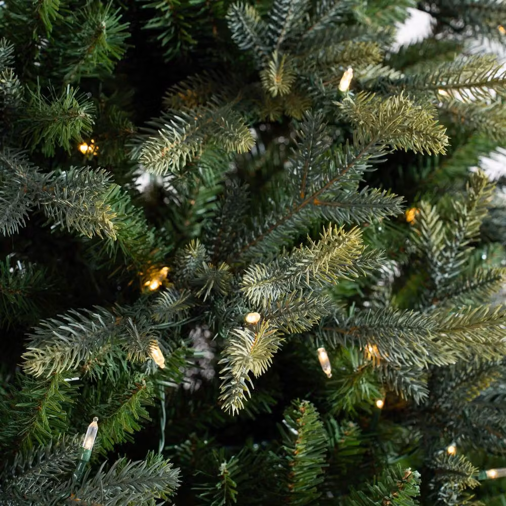 Direct Wicker 8ft Pre-lit Artificial Grand Fir Christmas Tree with 2,615 Mixed Tips in Green – 7